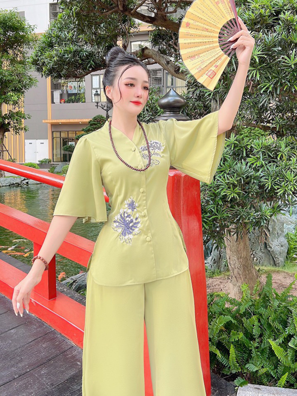 Bộ đồ lam đi chùa lụa Nhật thêu hoa cúc N04