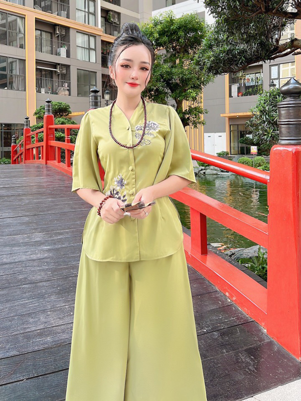 Bộ đồ lam đi chùa lụa Nhật thêu hoa cúc N04 Bộ đồ lam đi chùa lụa Nhật thêu hoa cúc N04