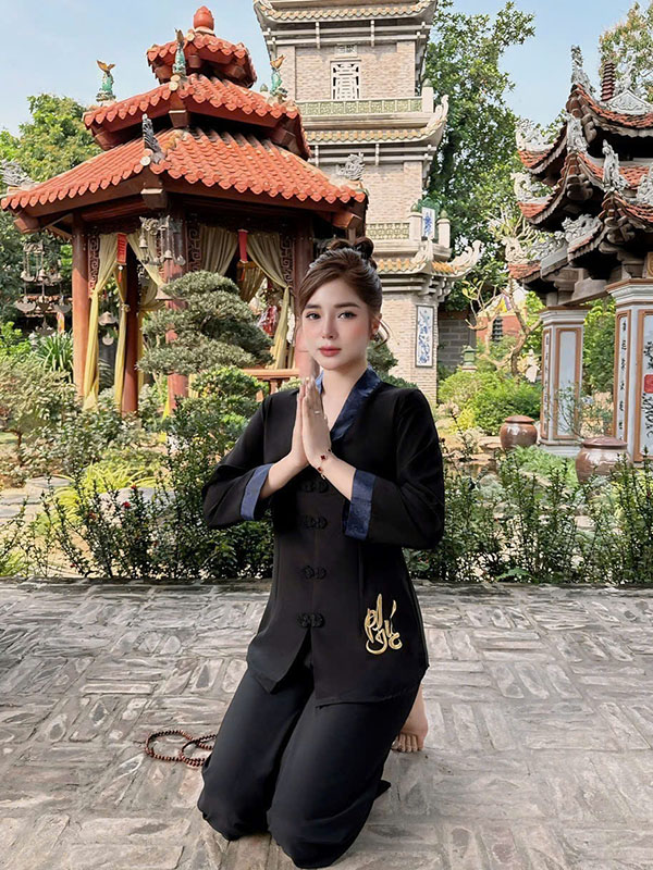 Bộ lam đi chùa phối gấm thêu chữ Phúc TP05